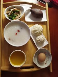 -卓玥国际月子会所(罗山路店)