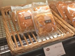 -皇冠幸福里动物奶油生日蛋糕(中山大道二中店)