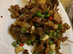 -山珍王国·云南野生菌石锅鱼