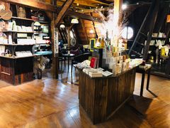 -良友书坊(安徽路店)
