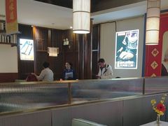 -阿瓦山寨·湘菜现炒·剁椒鱼头王(咸阳总店)