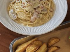 奶油蘑菇培根意面-UPPER KITCHEN(延安路店)