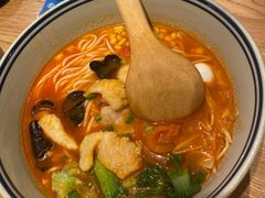 -刀小蛮半只鸡过桥米线(家乐福四元桥店)