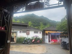 -安吉龙王山峡谷漂流