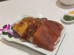 -香港新发烧腊茶餐厅(水围店)