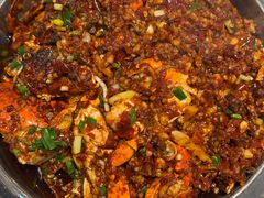 -凤凰路何眼镜香辣蟹(花果园店)