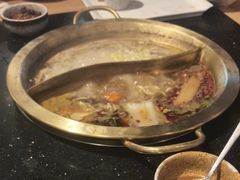 -顶顶汤火牛排火锅·经典铜锅涮肉