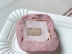 -顶东面包花园·生日蛋糕(世博店)