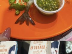 -席娜卡琳火车铁道夜市