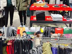 -王府井奥莱临潼小镇(临潼店)