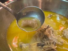 -鲜入围煮花胶鸡海鲜火锅