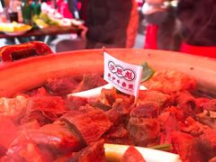 精品牛腩牛杂煲-沙胆彪炭炉牛杂煲(成都玉林店)