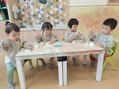 -亲亲袋鼠托育早教·思维专注力·棕熊英语(鼓楼恒力城店)