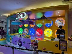 -m豆巧克力世界(上海世茂广场店)