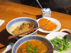 -沪西老弄堂面馆(定西路店)