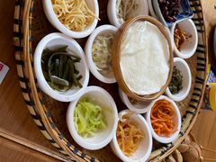 -包整·丝娃娃(一览甲秀楼风景店)