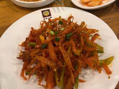 -喇喇排骨火锅·传统韩式脊骨汤(望京西园总店)