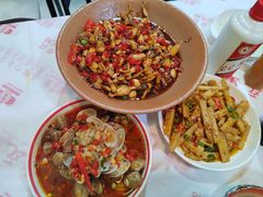 -堂瓦里·33年传统赣菜(第一街区店)