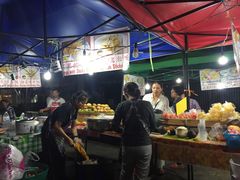 -芒果糯米饭摊子