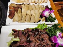 -阿鹏故事野生菌火锅(双廊古镇店)