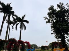 -万绿园