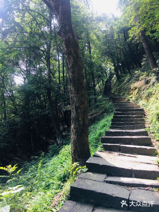 严子陵钓台(富春江小三峡)图片