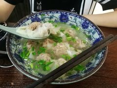 -老新隆牛肉锅贴(新街口店)