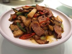 腊肉炒香干-禾珍珠家常小馆(河南博物院店)