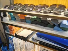 -优医视平价眼镜超市蔡司依视路折扣(小马厂店)