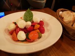 番茄水牛奶醋色拉-La Tavernetta(Bar à Vin)(乌鲁木齐路店)