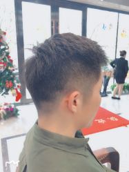 -PE SALON