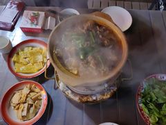 -郭婆婆疯子鸡·土货江湖菜馆