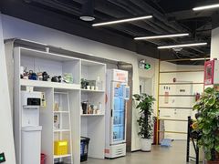 -超鹿运动(达信大厦店)