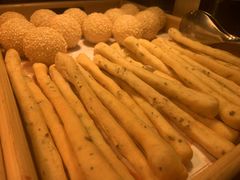 -佰烧海鲜烤肉火锅自助(世茂国际广场店)