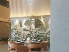 -肆季荟·SEASONS(江苏电视塔店)