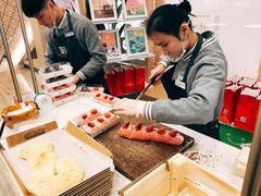 -奈雪的茶(市百一店)