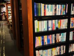 -西西弗书店&矢量咖啡(来福士广场店)