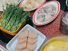 -四囍码头海鲜烧烤自助火锅(外滩南京东路悦荟广场店)