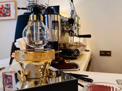 -Café Monson