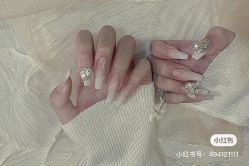 -Pink You美甲洗眉纹绣定制中心