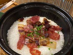 广式腊味煲仔饭-狐狸爱上椰子鸡(滨江星光大道店)