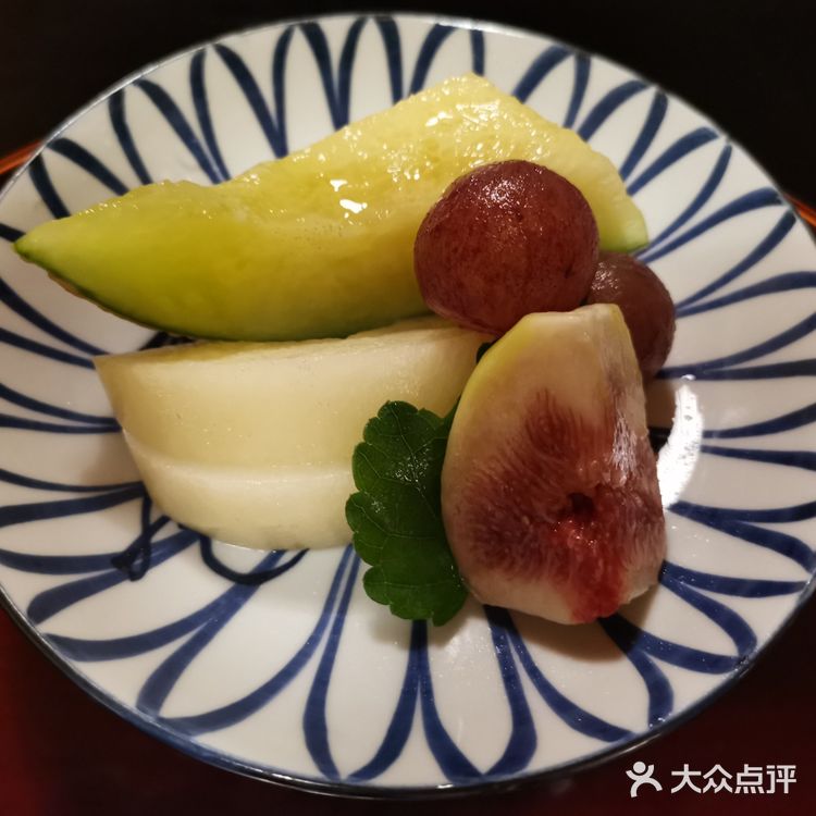 可以毫无疑问地说，吉兆的怀石料理就是登峰造极的最佳代表