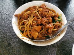 农家小炒肉-老吴起黄米饭炖羊肉剁荞面