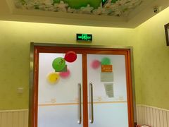 -LILY英语思维馆(玉泉路店)