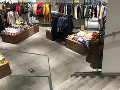 -URBAN REVIVO(大信新都汇店)