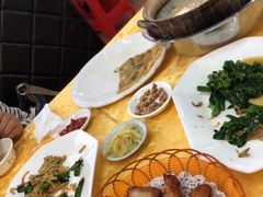 -东记潮汕美食砂锅粥小炒烧烤(镇南大街店)