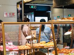 面包甜点陈列柜-山崎面包(静安久光店)