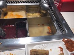 -海底捞火锅鲜切牛肉主题店(长寿路店)