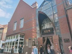 -钟书阁(松江泰晤士小镇店)