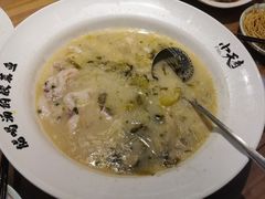 -严记小天府酸菜鱼(西四路店)